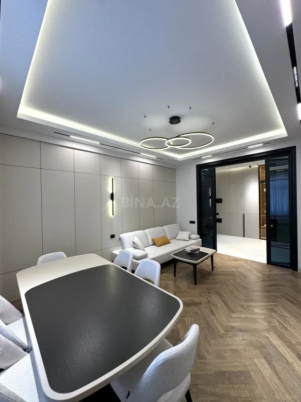 Satılır 2 otaqlı mənzil 86 m²