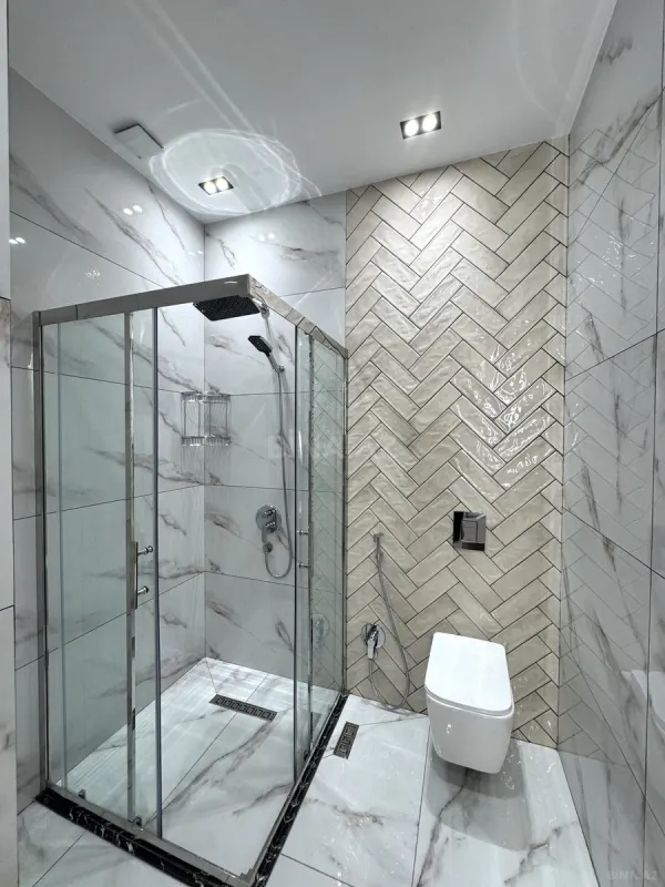 Satılır 2 otaqlı mənzil 86 m²