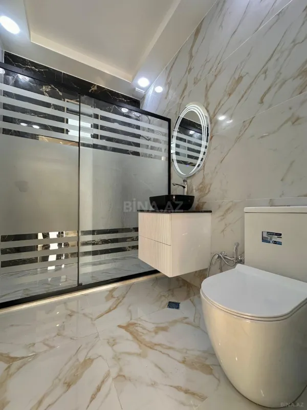 Satılır 5 otaqlı həyət evi 220 m²