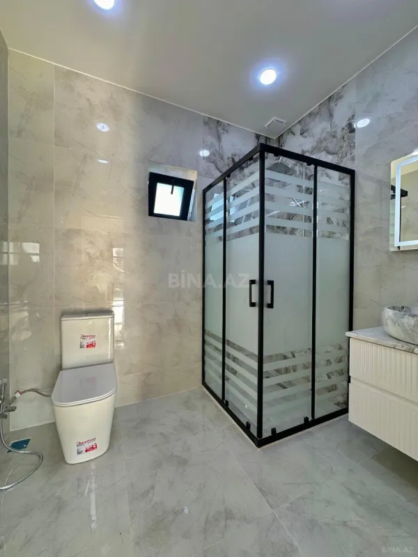 Satılır 5 otaqlı həyət evi 220 m²