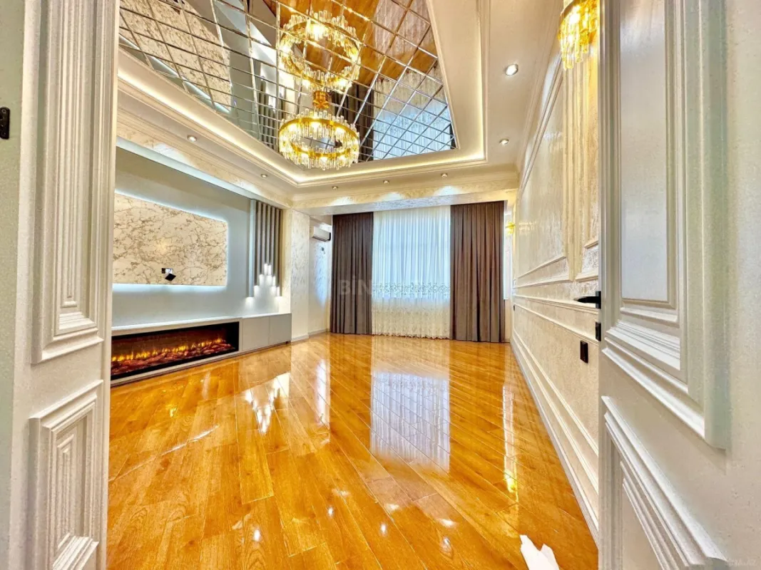 Satılır 4 otaqlı mənzil 136 m²