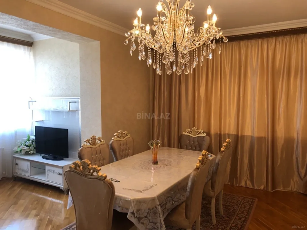 Satılır 2 otaqlı mənzil 86 m²