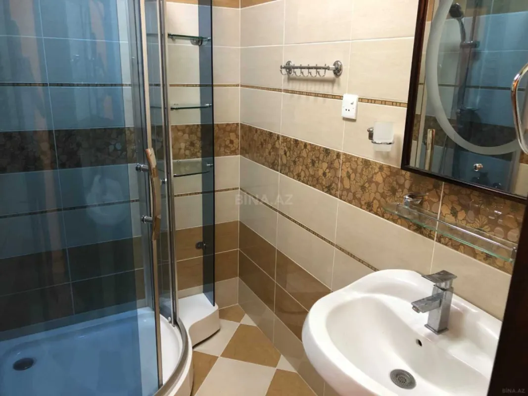 Satılır 2 otaqlı mənzil 86 m²