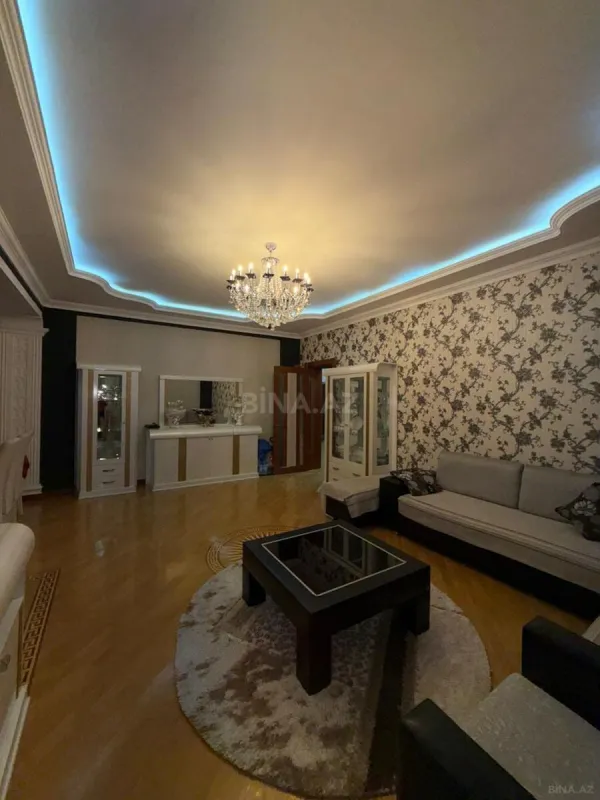 Satılır 3 otaqlı mənzil 96 m²