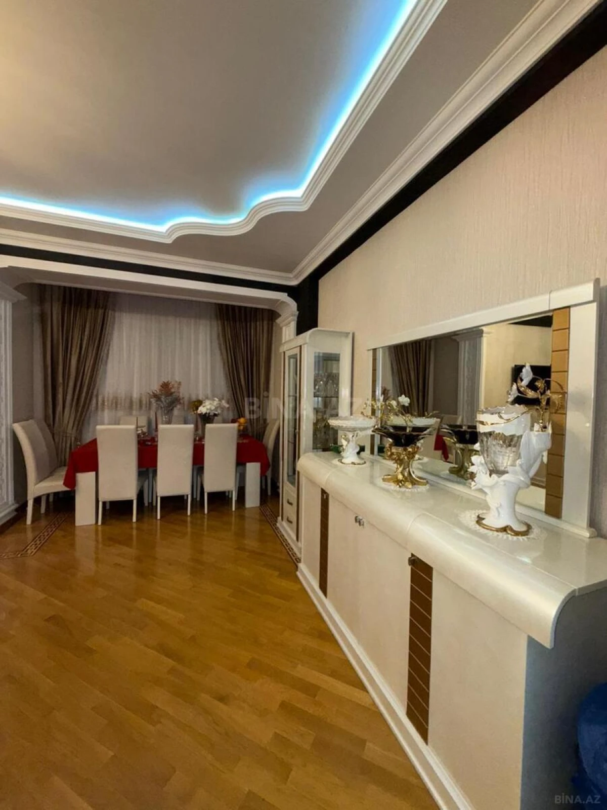 Satılır 3 otaqlı mənzil 96 m²