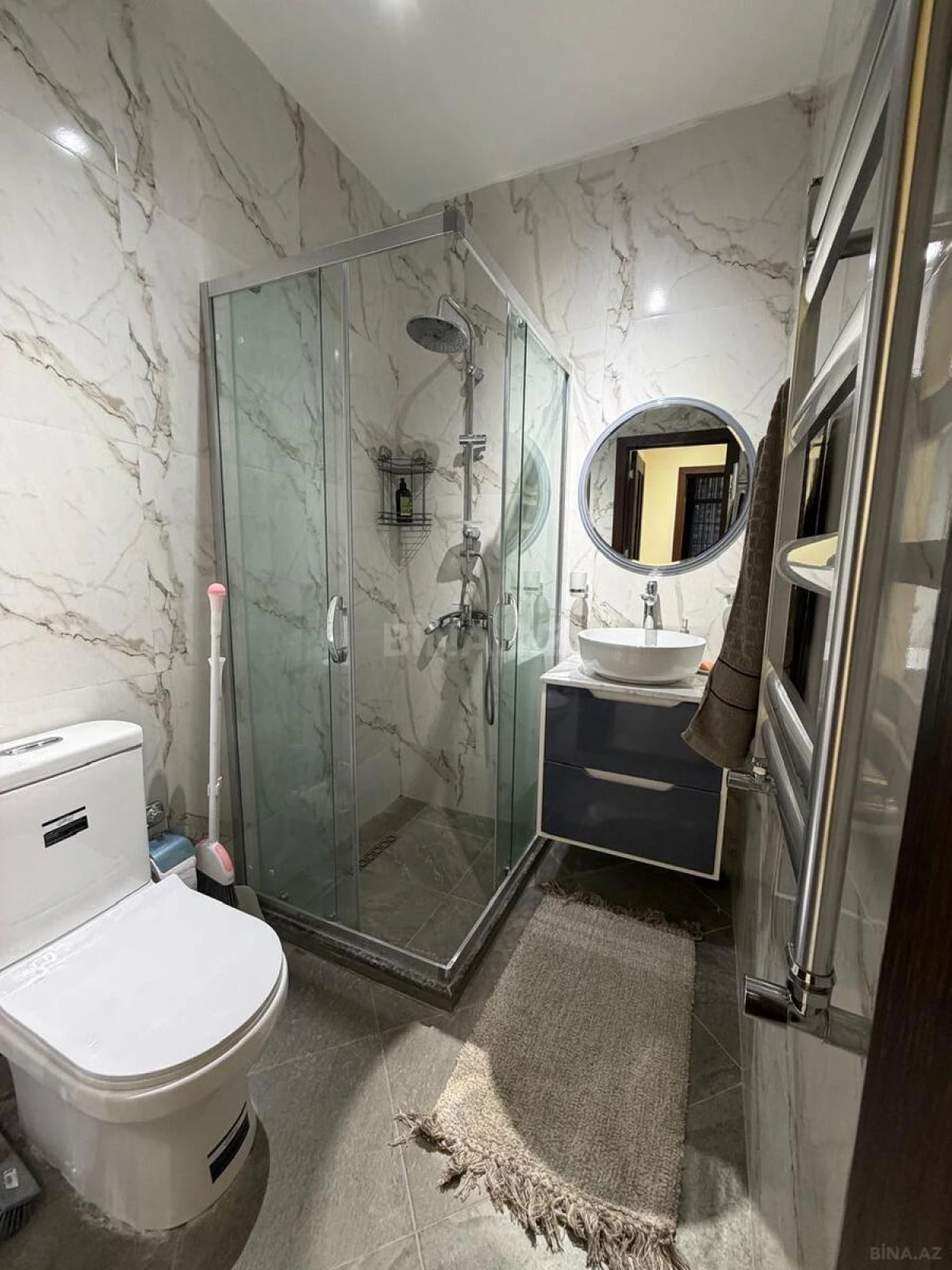 Kirayə verilir 2 otaqlı mənzil 67 m²