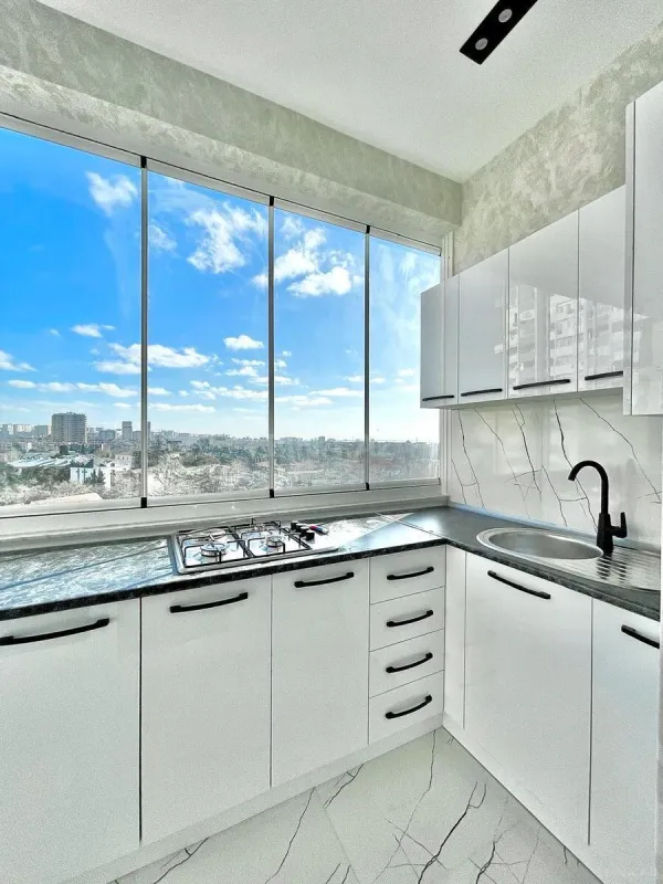 Satılır 2 otaqlı mənzil 60 m²