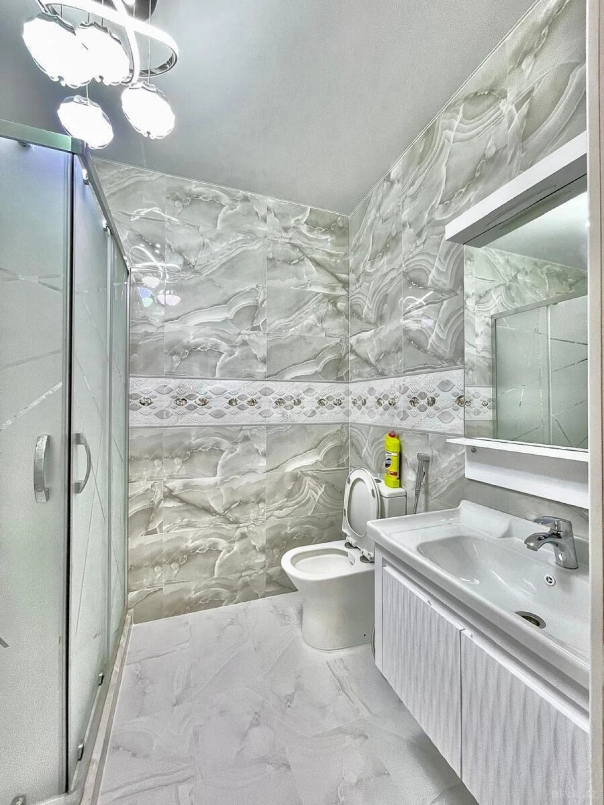 Satılır 2 otaqlı mənzil 60 m²