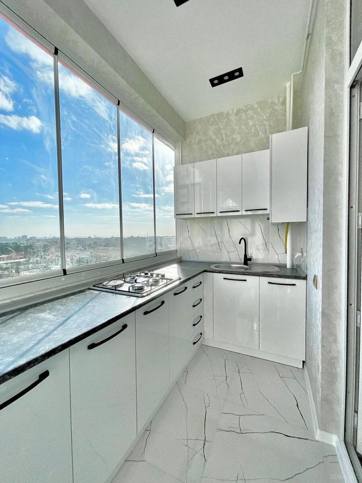 Satılır 2 otaqlı mənzil 60 m²