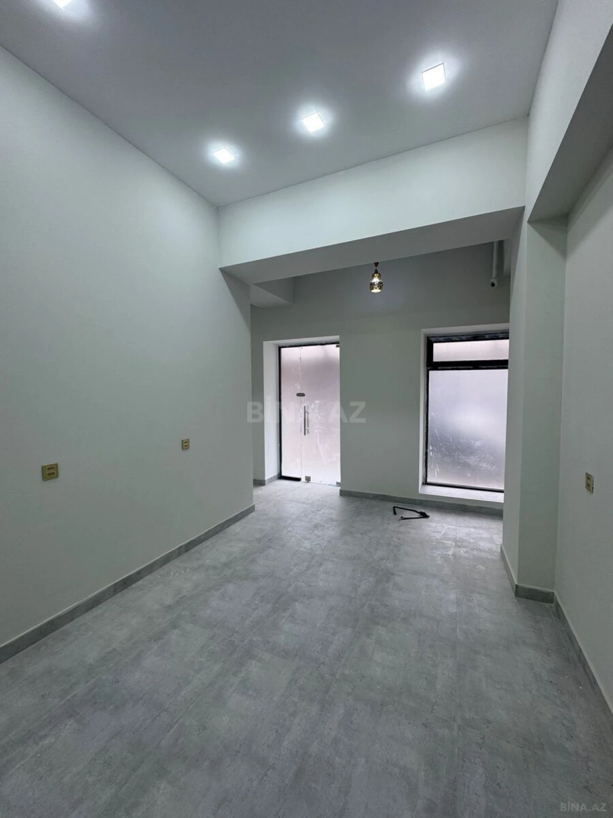 Kirayə verilir obyekt 80 m²