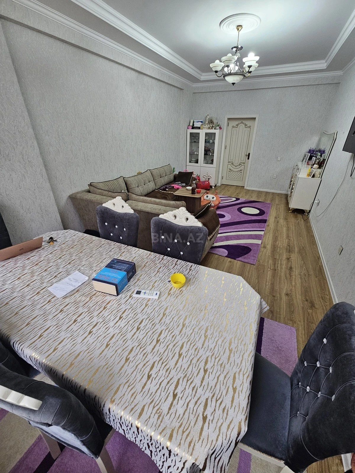 Satılır 2 otaqlı mənzil 102 m²