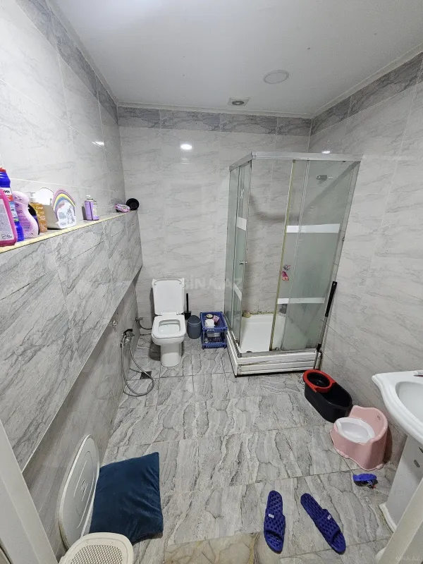Satılır 2 otaqlı mənzil 102 m²