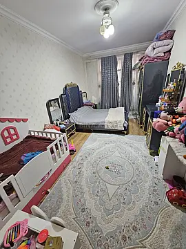 Satılır 2 otaqlı mənzil 102 m²