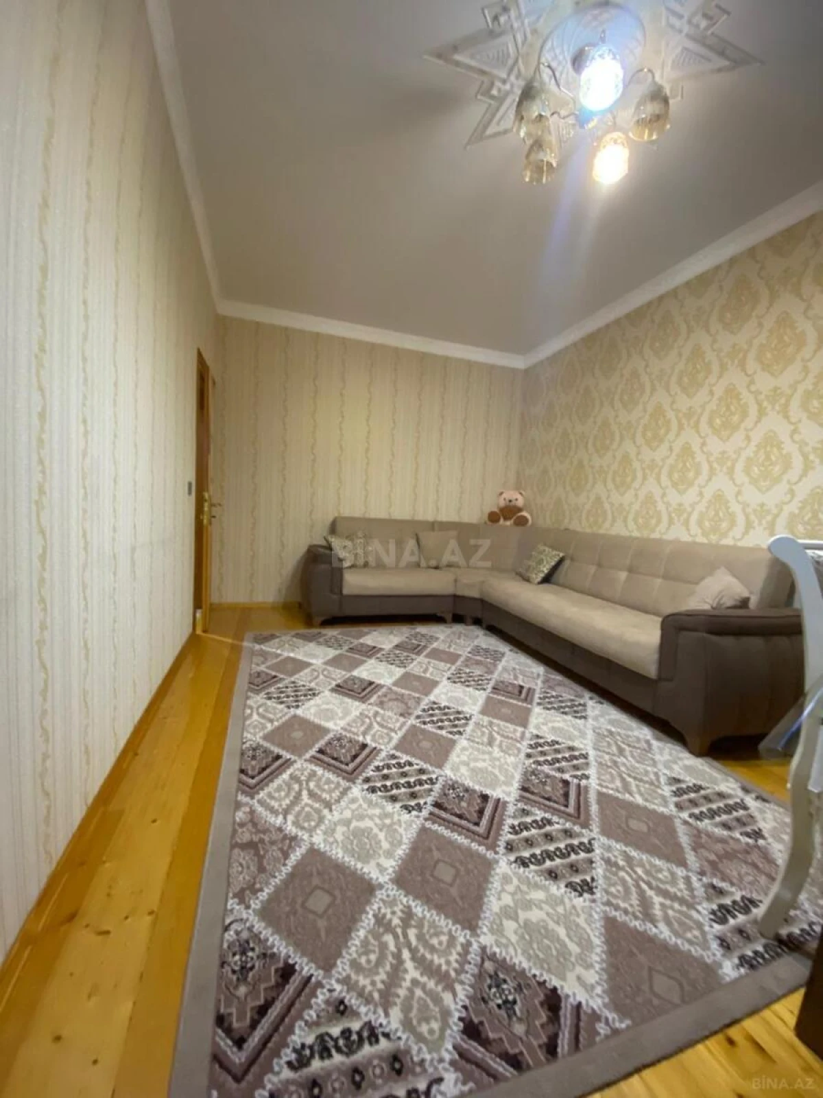 Satılır 2 otaqlı mənzil 65 m²