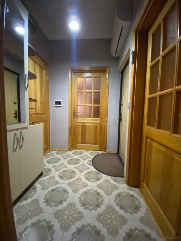 Satılır 2 otaqlı mənzil 65 m²