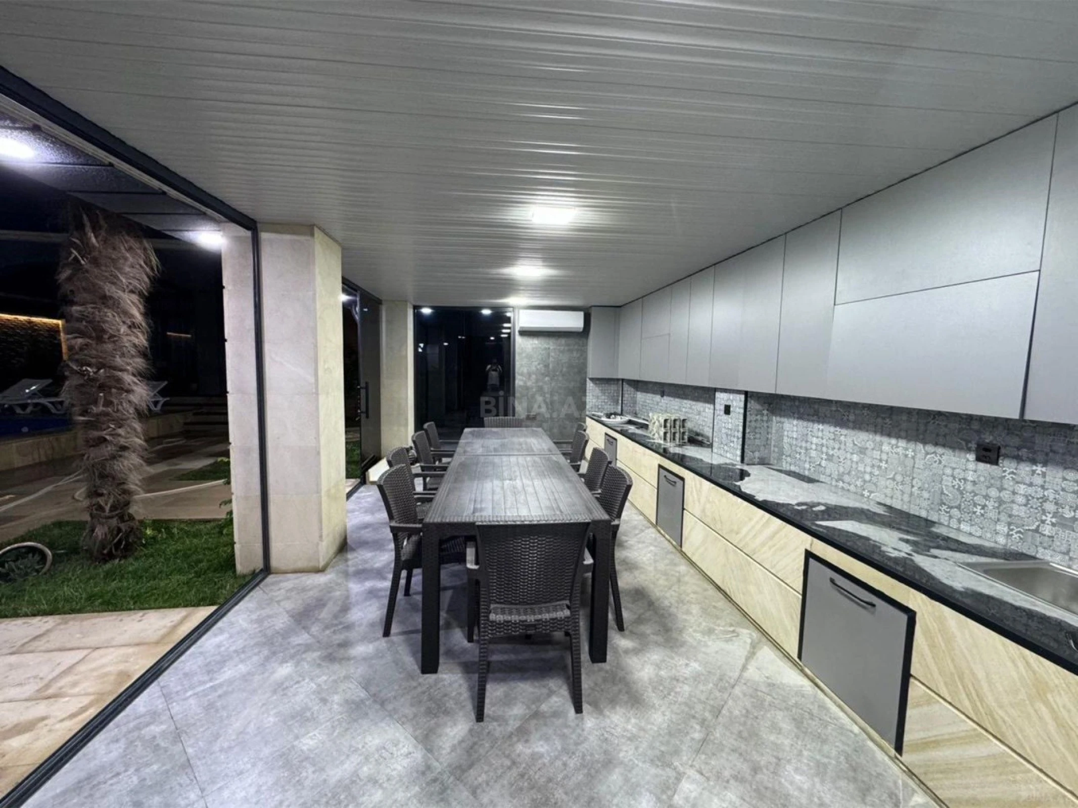Kirayə verilir 4 otaqlı həyət evi 250 m²