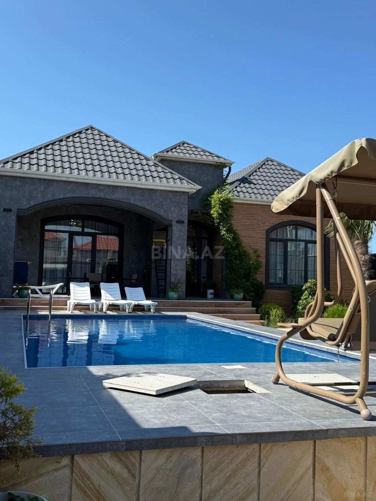 Kirayə verilir 4 otaqlı həyət evi 250 m²