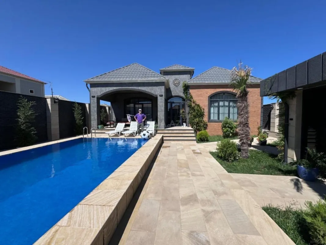 Kirayə verilir 4 otaqlı həyət evi 250 m²