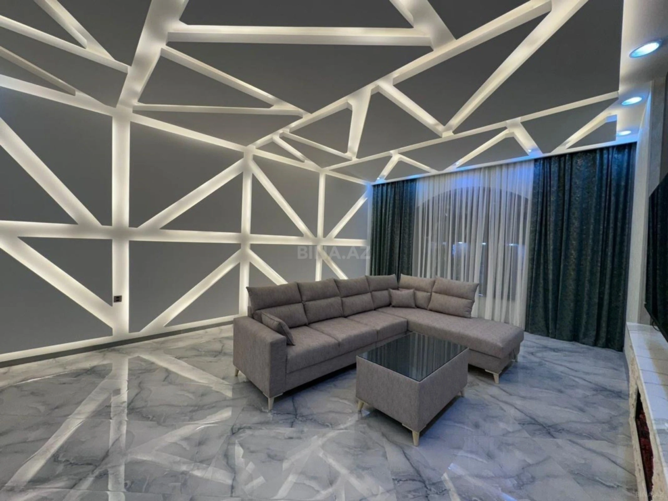 Kirayə verilir 4 otaqlı həyət evi 250 m²