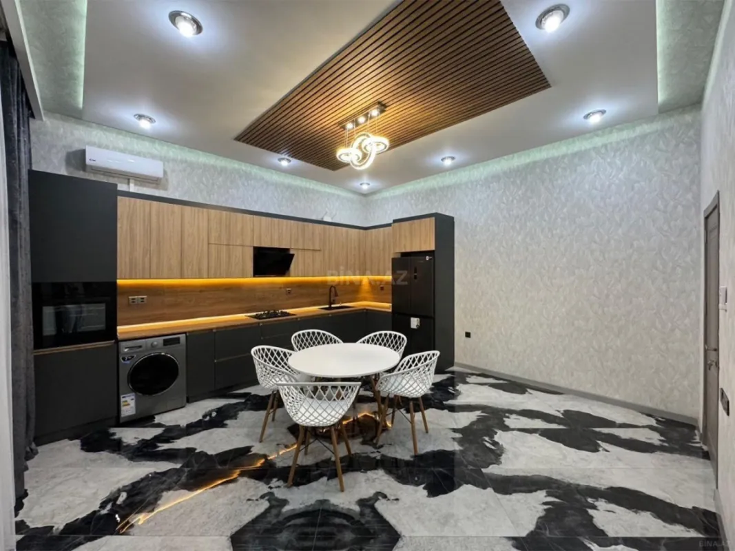 Kirayə verilir 4 otaqlı həyət evi 250 m²