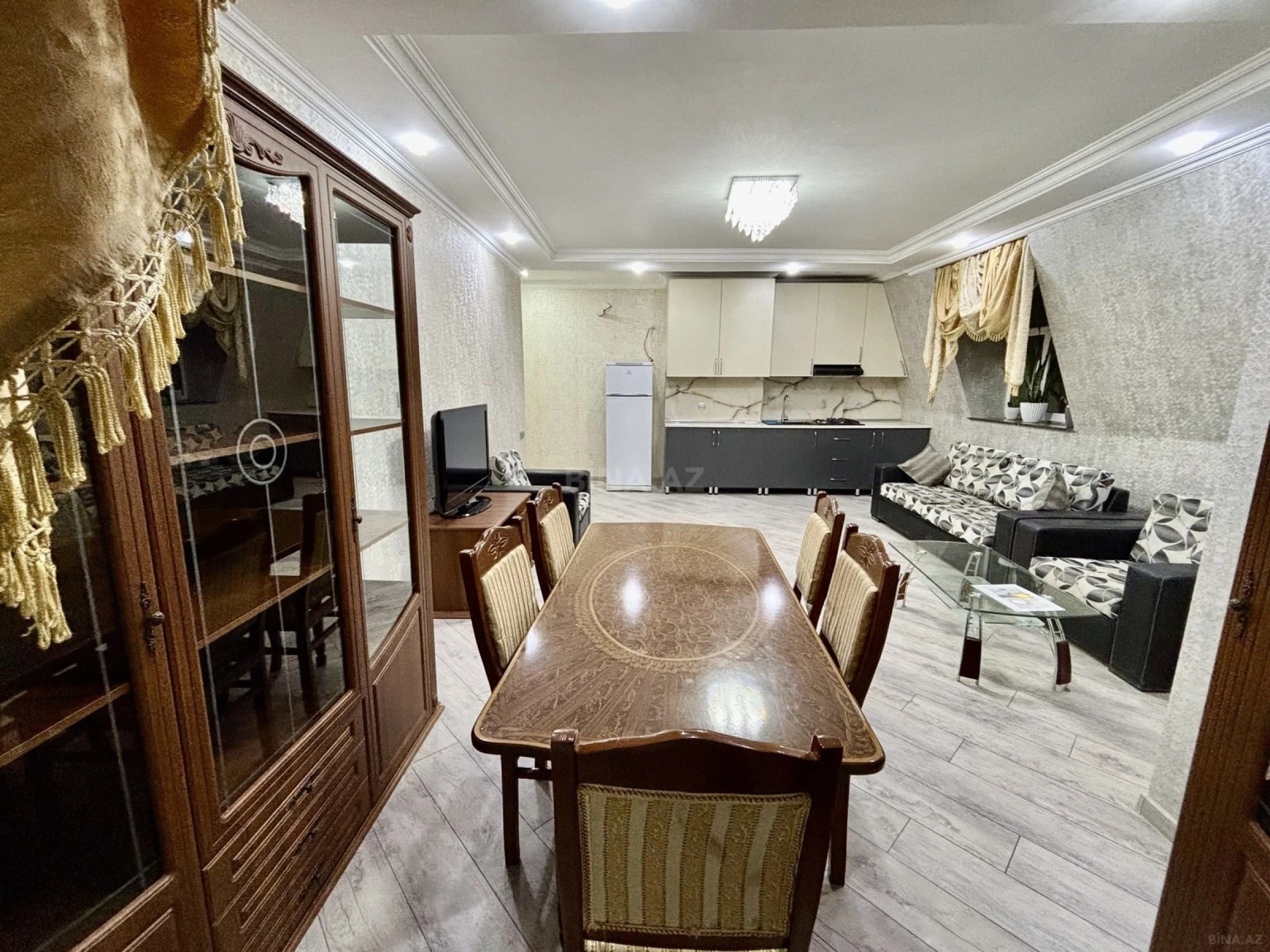 Kirayə verilir 3 otaqlı mənzil 100 m²