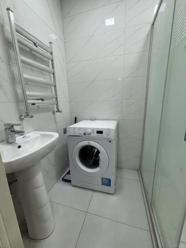 Kirayə verilir 3 otaqlı mənzil 100 m²