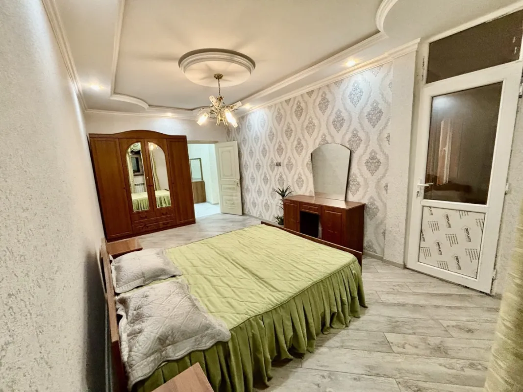 Kirayə verilir 3 otaqlı mənzil 100 m²