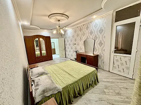 Kirayə verilir 3 otaqlı mənzil 100 m²