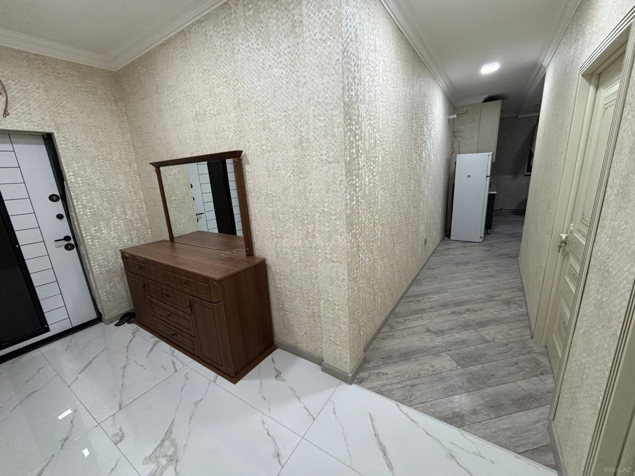 Kirayə verilir 3 otaqlı mənzil 100 m²