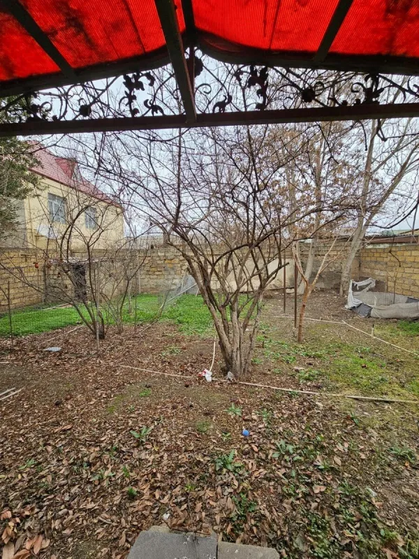Satılır 3 otaqlı həyət evi 100 m²