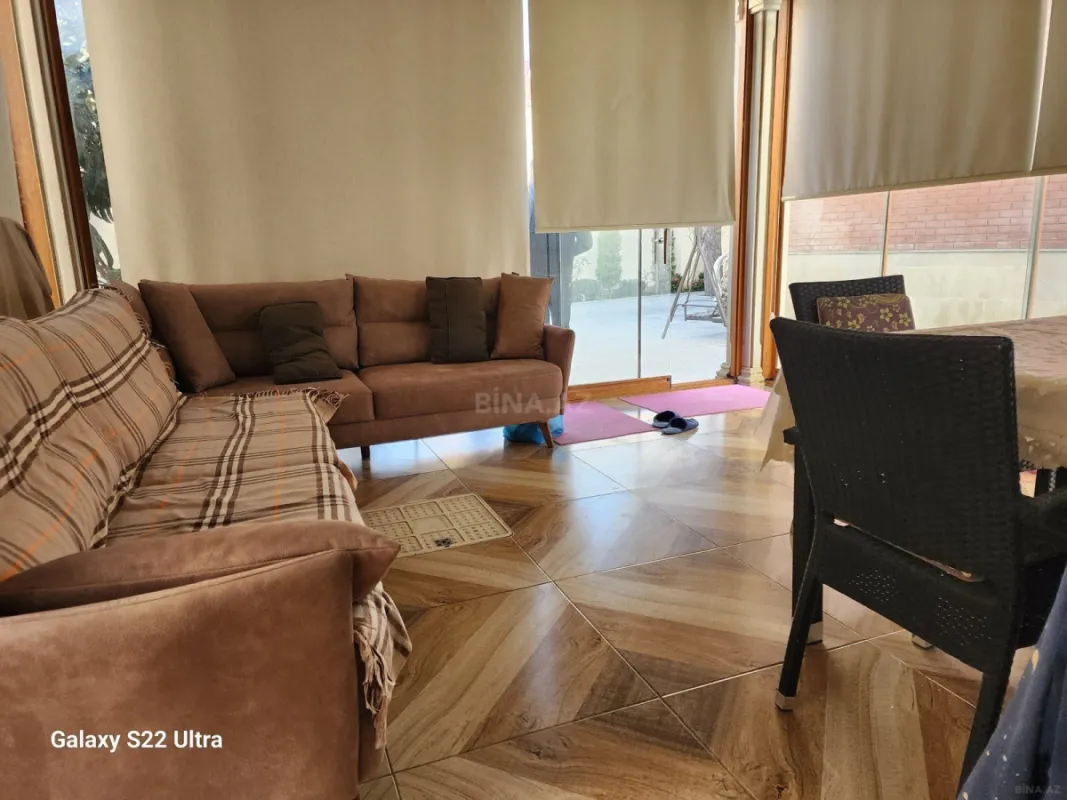 Satılır 7 otaqlı həyət evi 420 m²