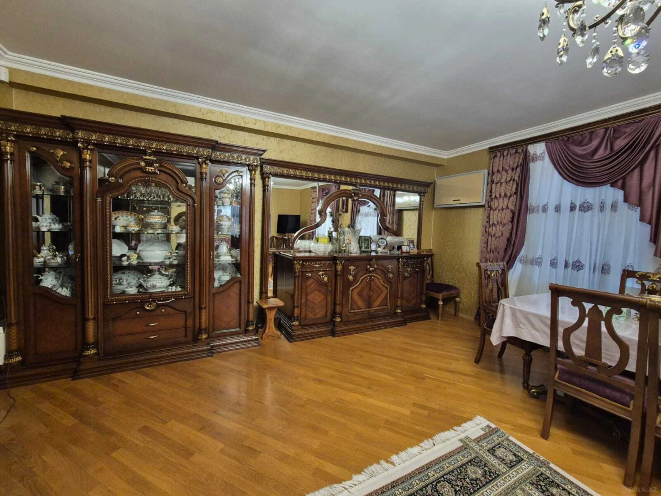 Satılır 7 otaqlı həyət evi 420 m²