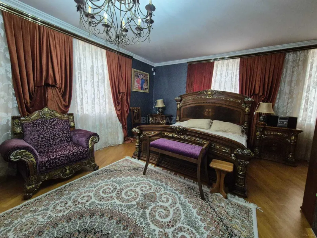 Satılır 7 otaqlı həyət evi 420 m²