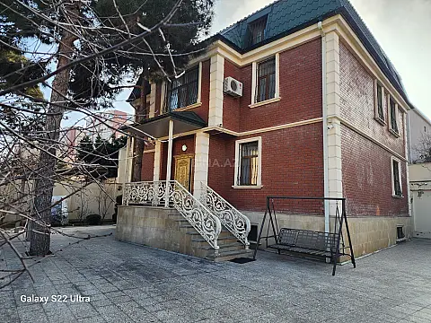Satılır 7 otaqlı həyət evi 420 m² — Bakı 7 otaq 420.00 m²