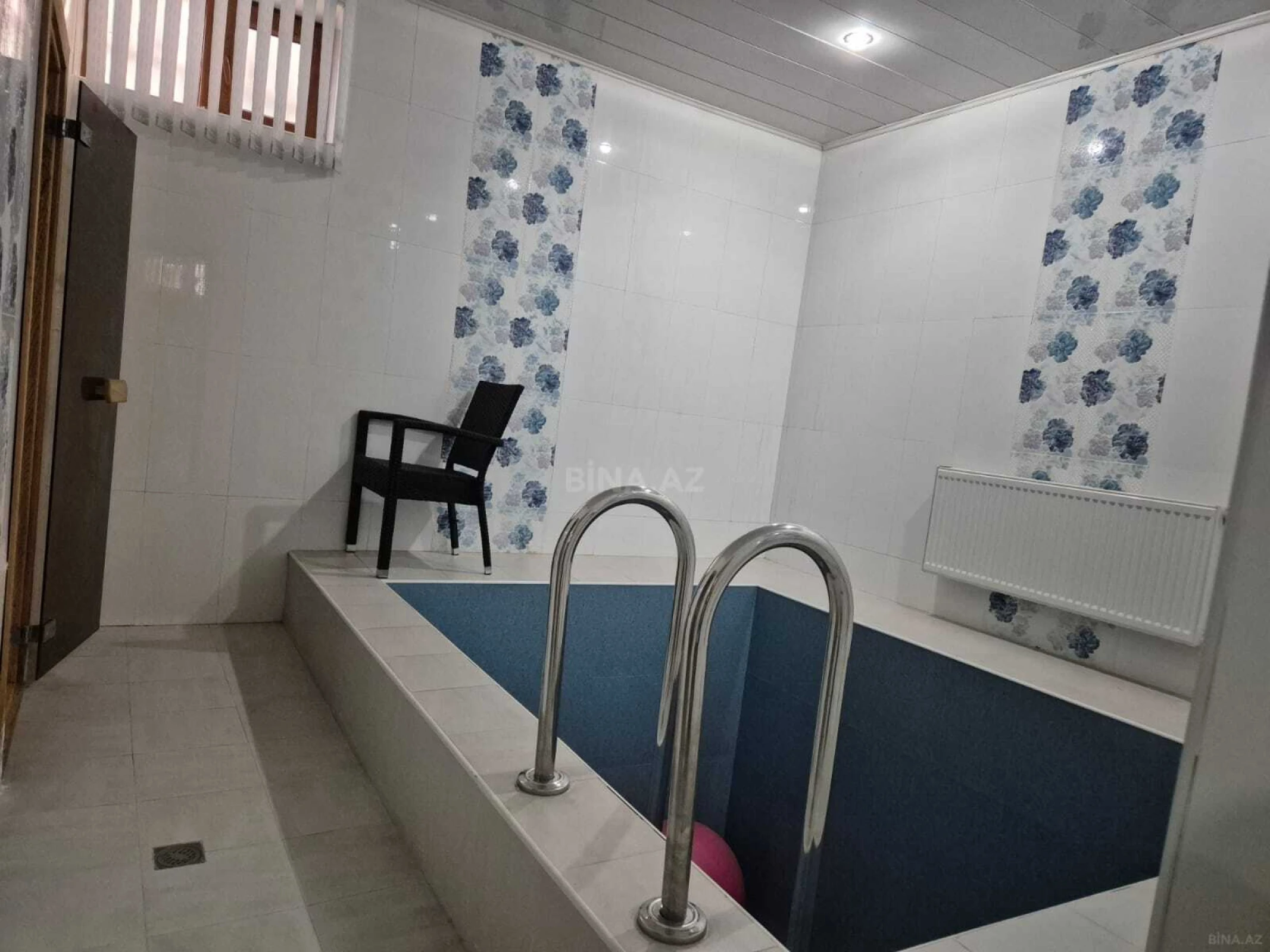 Satılır 7 otaqlı həyət evi 420 m²