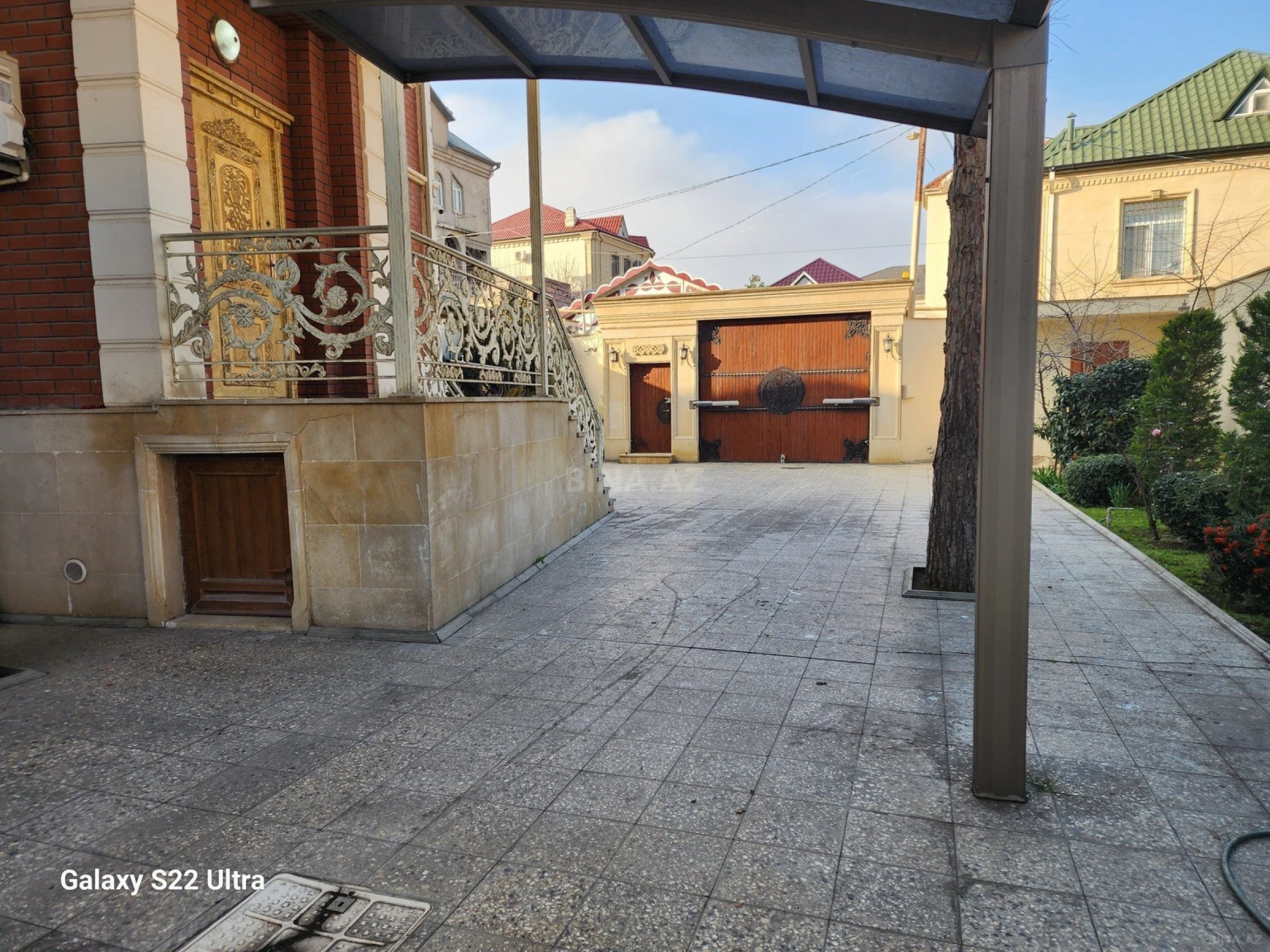 Satılır 7 otaqlı həyət evi 420 m²