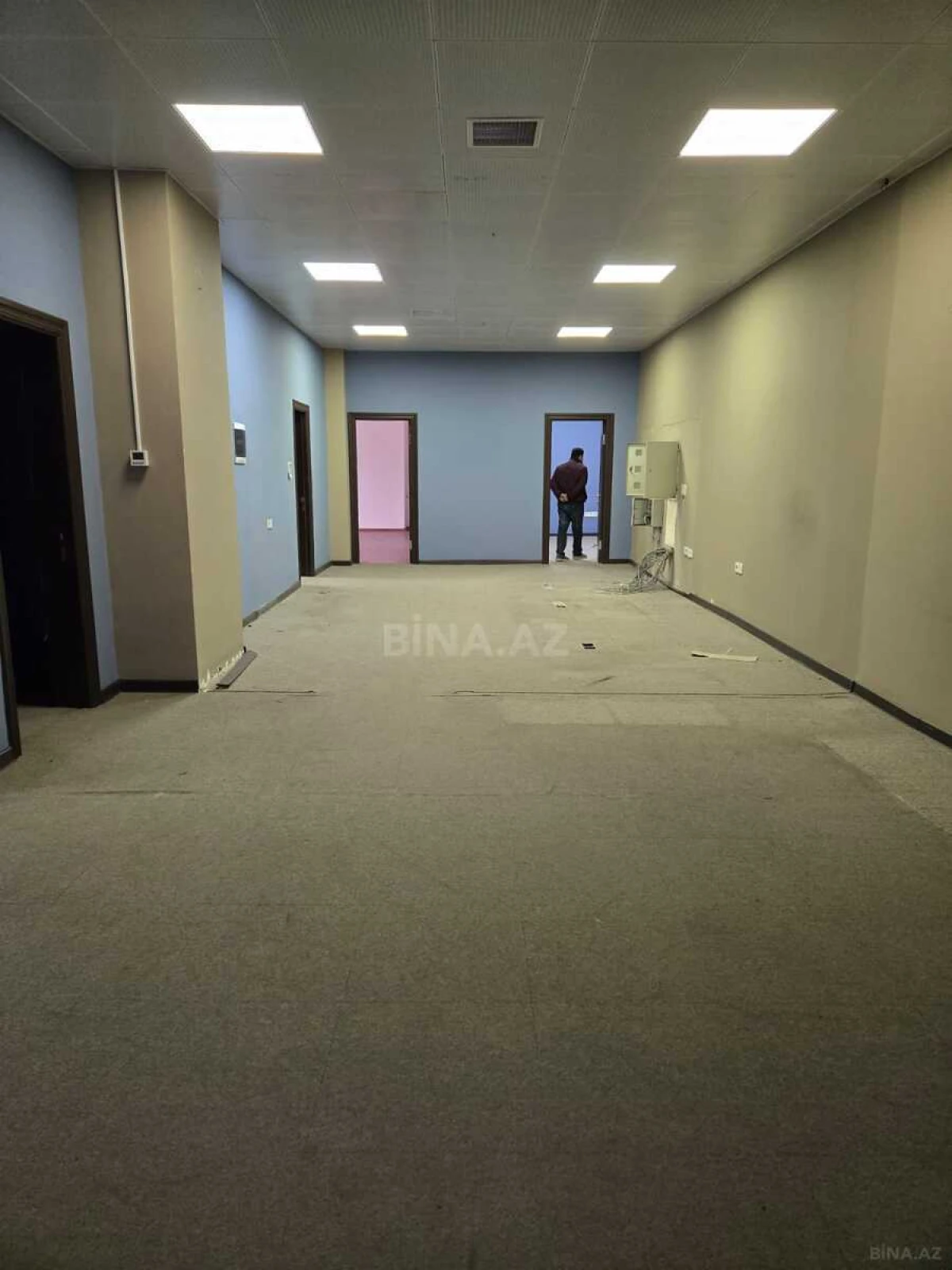 Kirayə verilir 20 otaqlı ofis 1600 m²