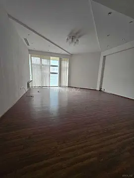 Kirayə verilir 20 otaqlı ofis 1600 m²
