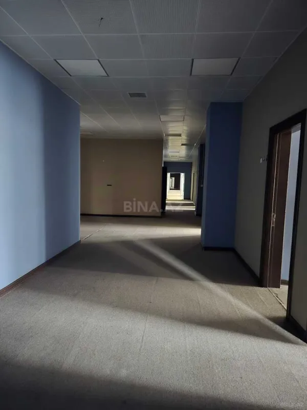 Kirayə verilir 20 otaqlı ofis 1600 m²