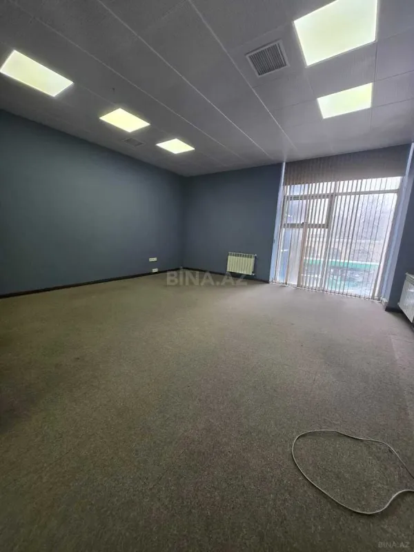 Kirayə verilir 20 otaqlı ofis 1600 m²