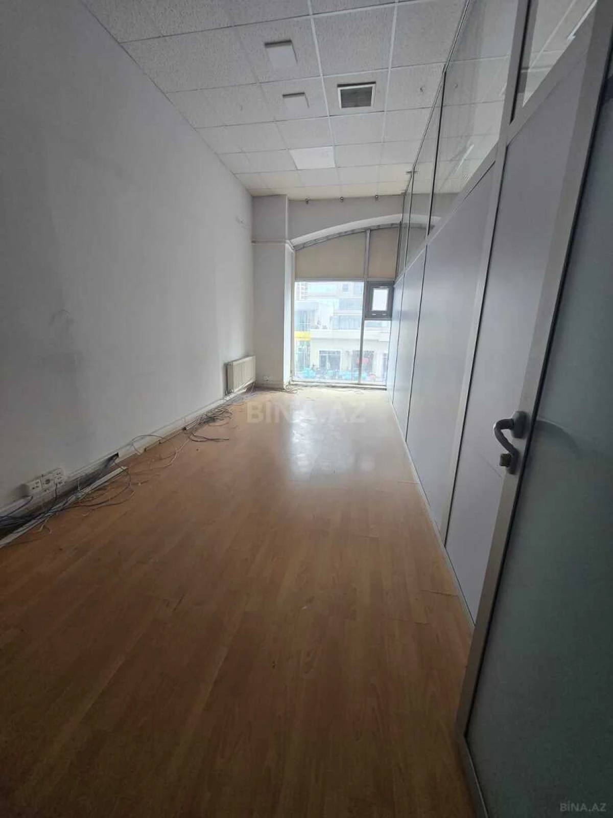 Kirayə verilir 20 otaqlı ofis 1600 m²