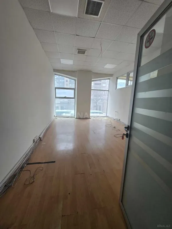 Kirayə verilir 20 otaqlı ofis 1600 m²