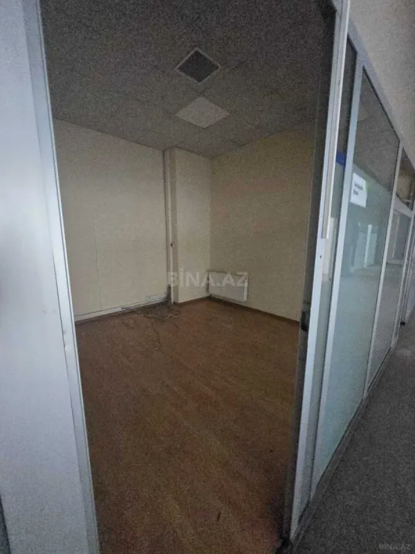 Kirayə verilir 20 otaqlı ofis 1600 m²