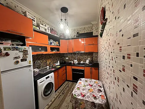 Satılır 2 otaqlı mənzil 57 m²