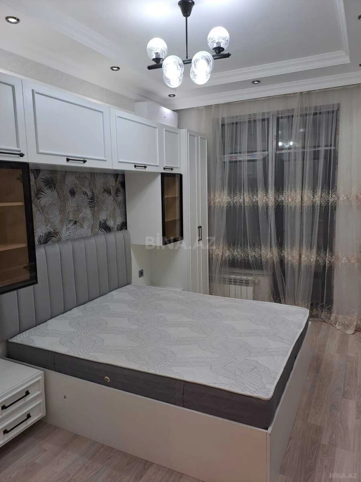 Kirayə verilir 2 otaqlı mənzil 60 m²