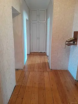 Satılır 4 otaqlı mənzil 100 m²