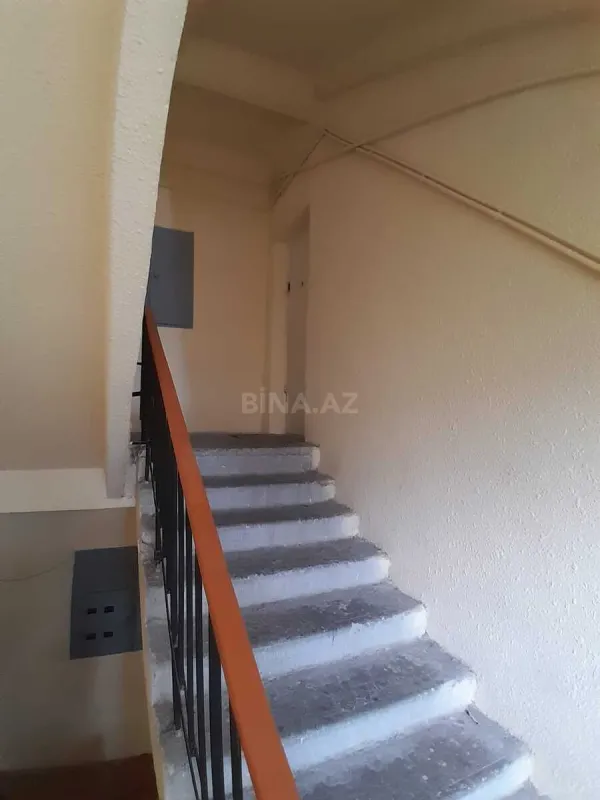 Satılır 4 otaqlı mənzil 100 m²