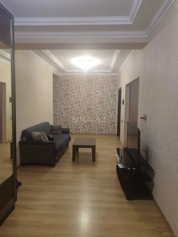 Satılır 3 otaqlı mənzil 110 m²