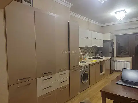 Satılır 3 otaqlı mənzil 110 m²