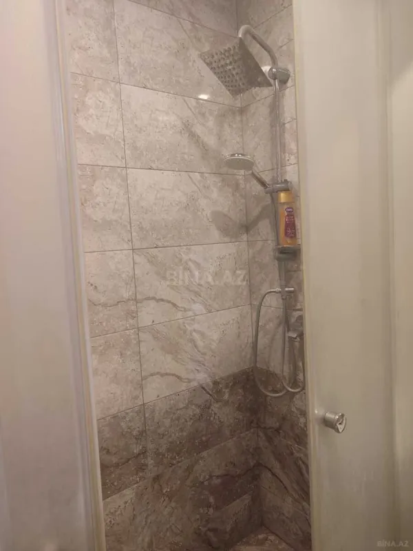 Satılır 3 otaqlı mənzil 110 m²